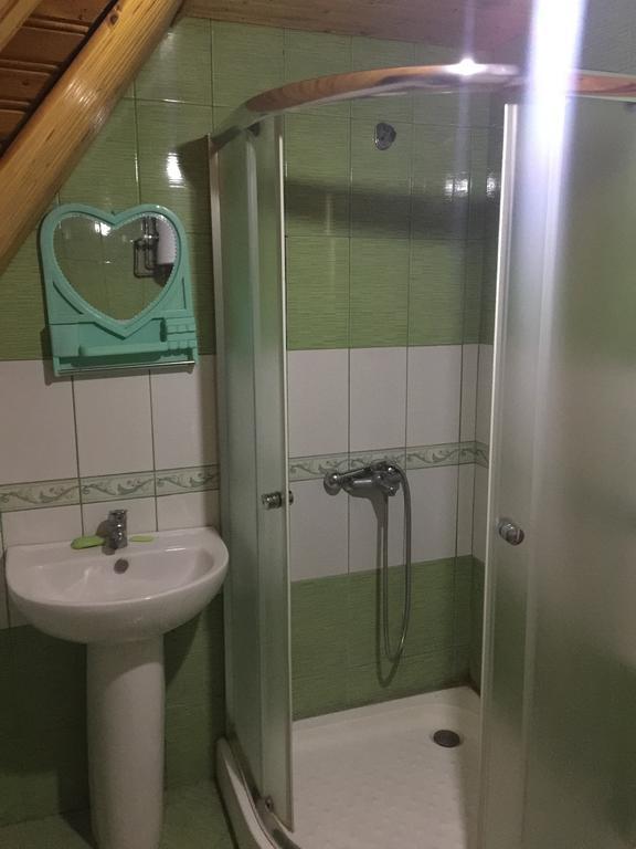 Guesthouse Alpini Lepushe Eksteriør bilde