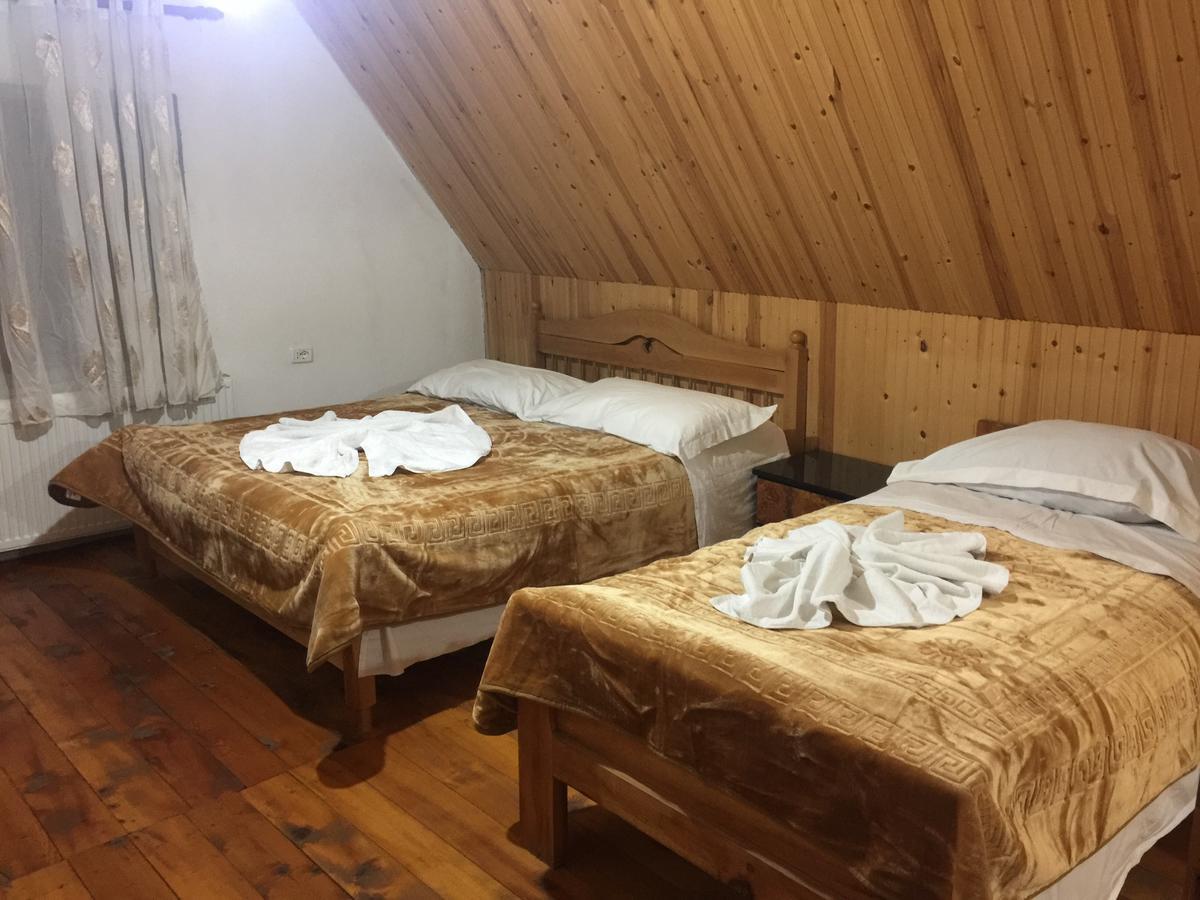 Guesthouse Alpini Lepushe Eksteriør bilde